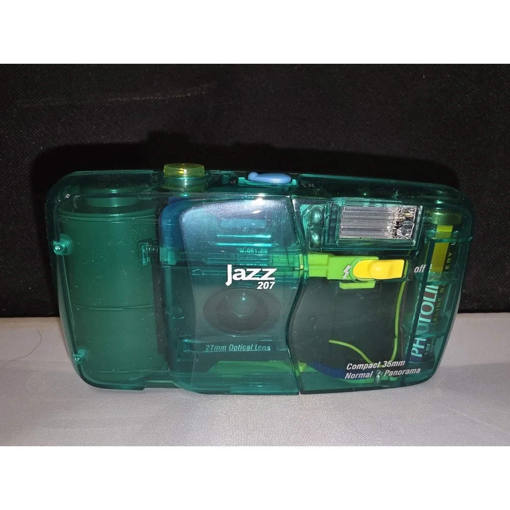 Jazz 207 Compact 35mm Film Camera Panorama Setting Built-In Flash 27mm Green